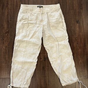 Tommy Bahama  Woman’s Size 6, 100% Linen Capri Pants
